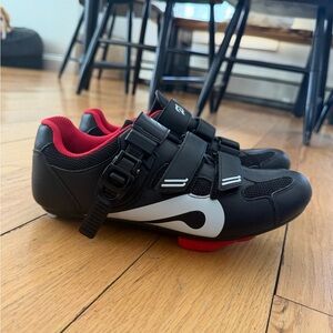Peloton Cycling Shoes (size 40)